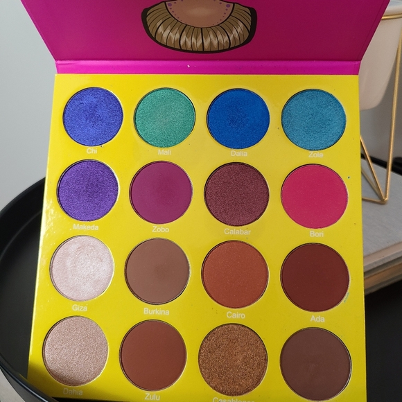 Masquarade Palette from Juvias place - Picture 2 of 2